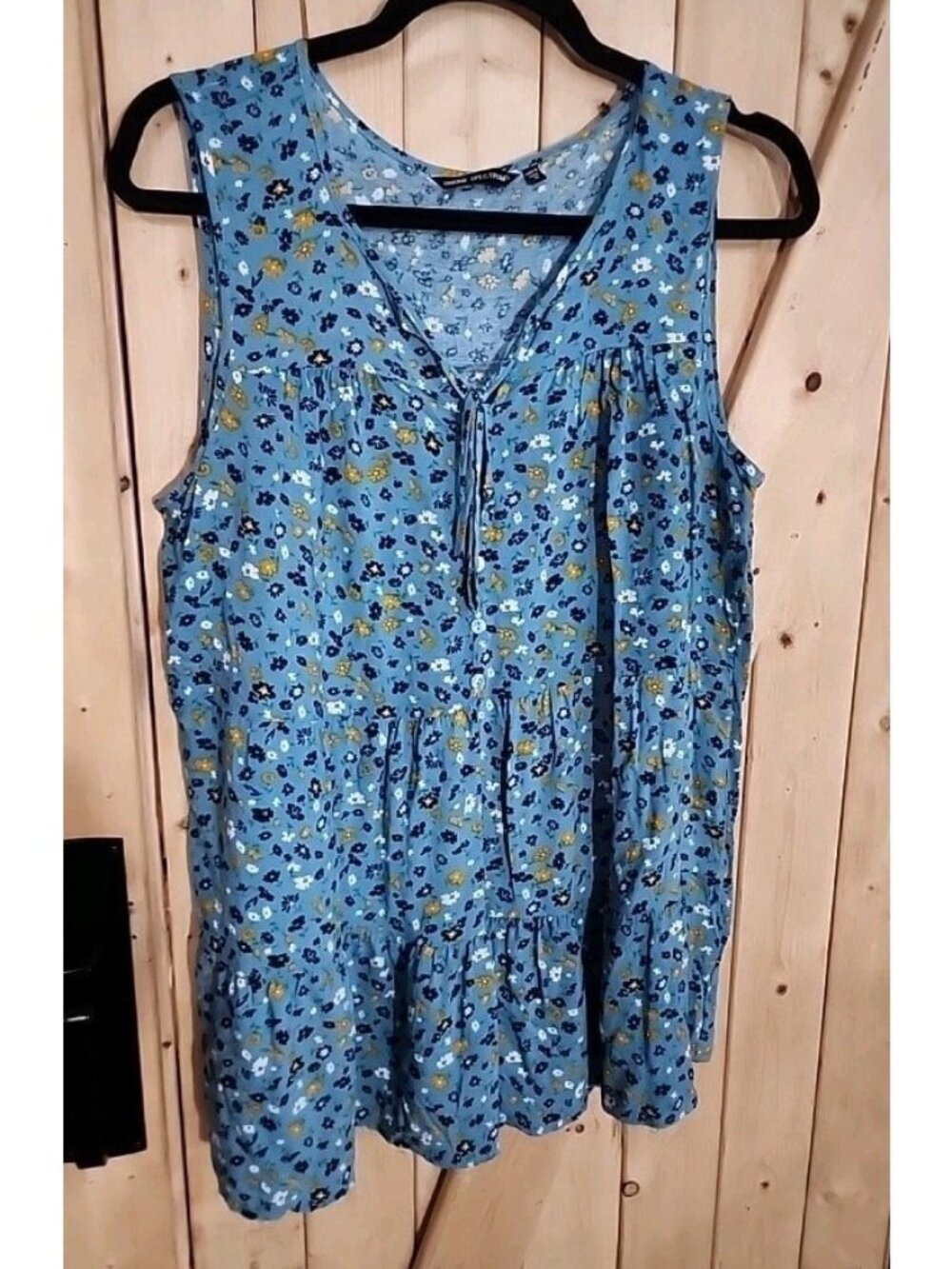 Sleeveless Floral Blouse Womens M Blue Flowers V Neck Rayon Layers Ruffle Summer